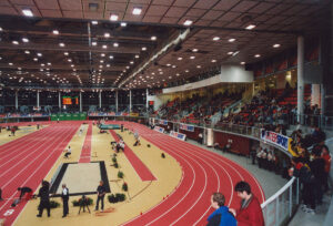 Fertigstellung und Eröffnung der neuen Intersport Arena (seit 2010 TipsArena)